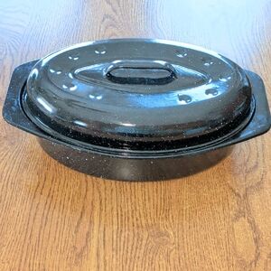 Enamelware Black Oval Roasting Pan Ham Chicken Veggies